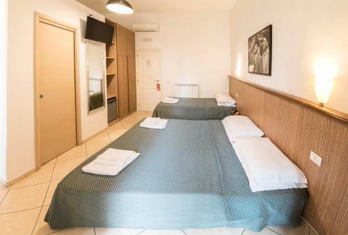 Hostal Vomero House