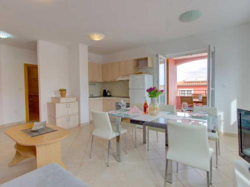 Anty Apartment With Pool - Volme