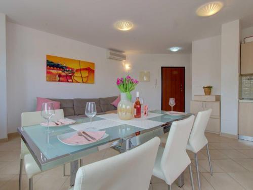Anty Apartment With Pool - Volme
