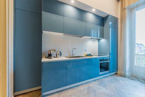 Plaza View Luxury Apartment, Alba