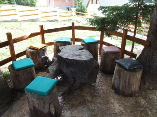 Hostal Rooms And Apartment Palas