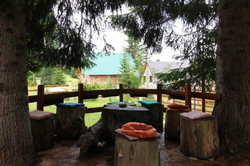 Hostal Rooms And Apartment Palas