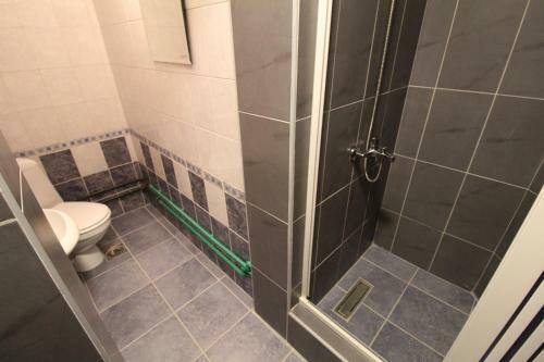 Hostal Rooms And Apartment Palas