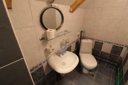 Hostal Rooms And Apartment Palas