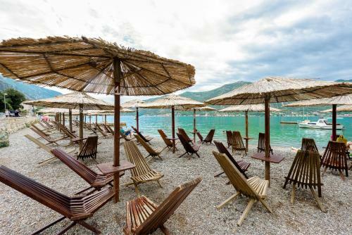 Apartaments Dobrota With Magical View & Swimming Pool