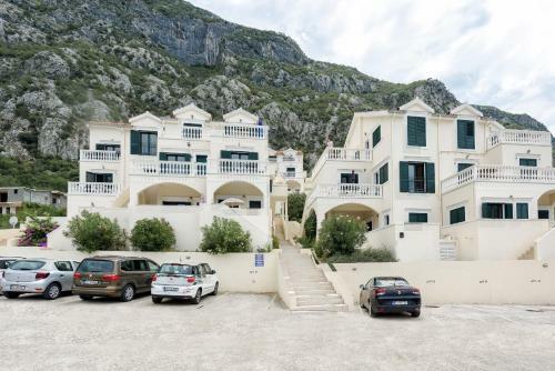 Apartaments Dobrota With Magical View & Swimming Pool