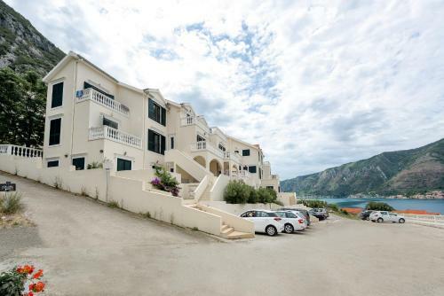 Apartaments Dobrota With Magical View & Swimming Pool