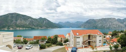 Apartaments Dobrota With Magical View & Swimming Pool
