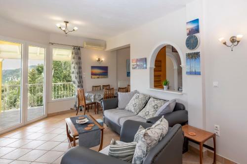 Three Bay Villa Kavvadades