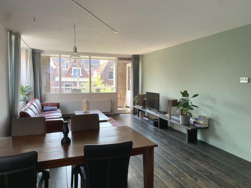 Lovely City Center Apartment