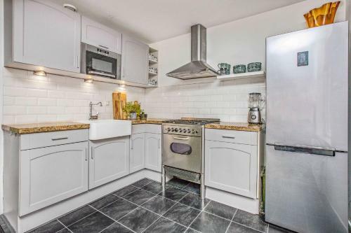 Lovely City Center Apartment