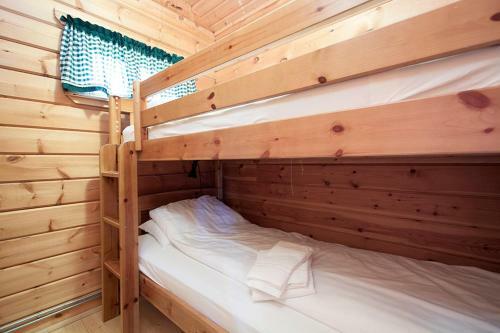 N�par Cottages