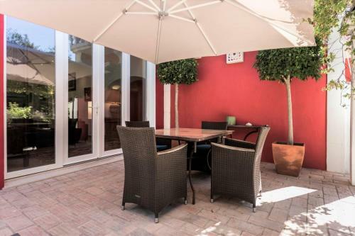 Villa Oasis By Cadenzalux