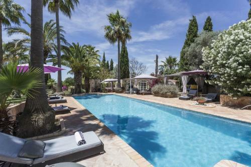 Villa Oasis By Cadenzalux