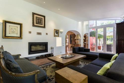 Villa Oasis By Cadenzalux