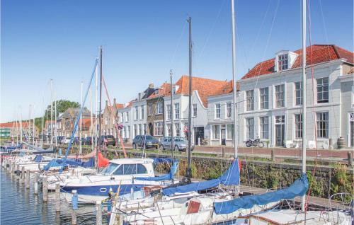 Awesome Home In Brouwershaven With Wifi And 3 Bedrooms