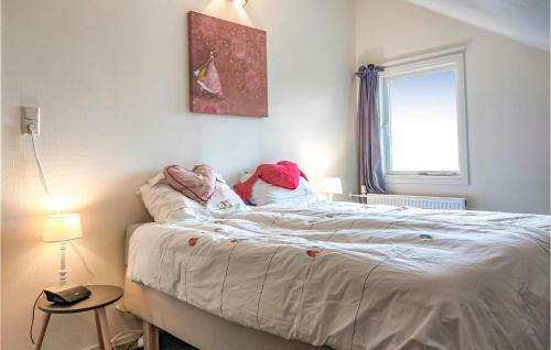 Awesome Home In Brouwershaven With Wifi And 3 Bedrooms