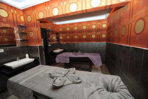 Asrin Beach Hotel