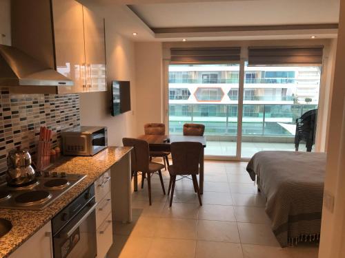 Apartamento ?????? ? ?????????? Lux Emerald Park ???? ?