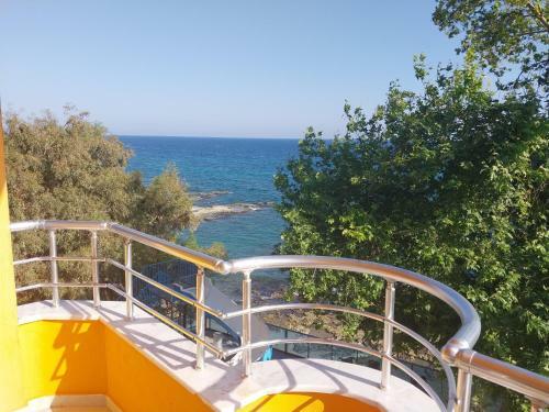 Apartamento Beach Front With Great See View Next To Incekum