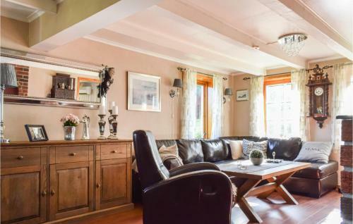 Awesome Home In Farsund With 3 Bedrooms