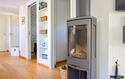 Stunning Home In Borgholm W/ Wifi And 3 Bedrooms