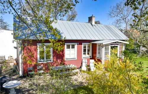 Amazing Home In Borgholm With Wifi And 2 Bedrooms
