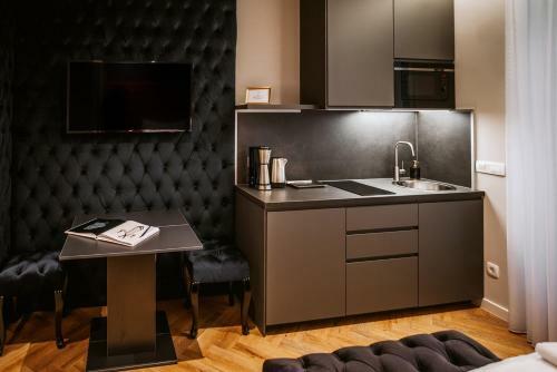 Hostal Bresidence