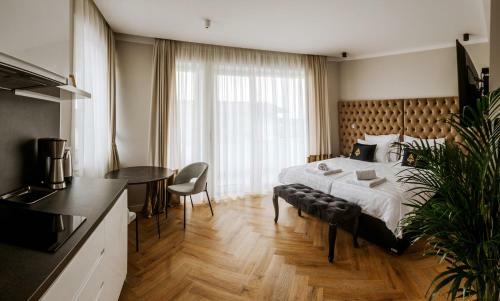 Hostal Bresidence