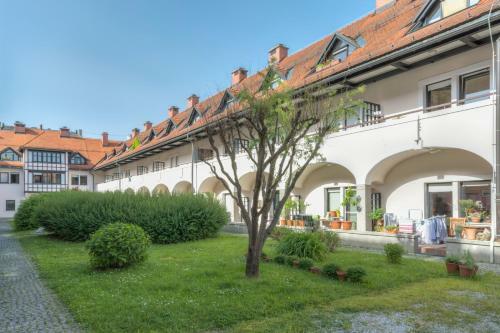Contemporary 1-bedroom Apartment In Trnovo