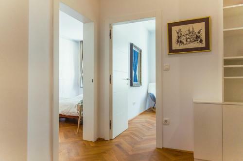 Stylish Apartment / Center / Free Parking