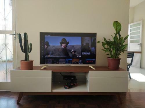 Casa Reformada, 2 Qts, Pr�xima Ao Santu�rio