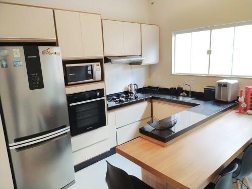 Casa Reformada, 2 Qts, Pr�xima Ao Santu�rio