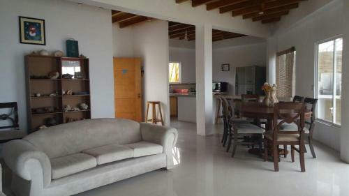 Casa Velumi En Playa Bonanza