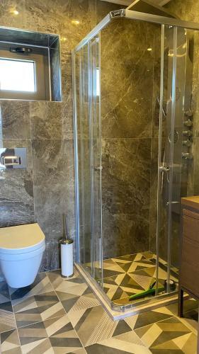 ?neue Luxus-gartenvilla Mit Gro�em Pool!?