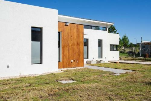 Hermosa Casa A Estrenar En Pinamar