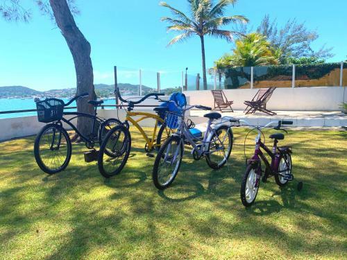 Let It Be - Beira Mar Em B�zios, Rua Das Pedras