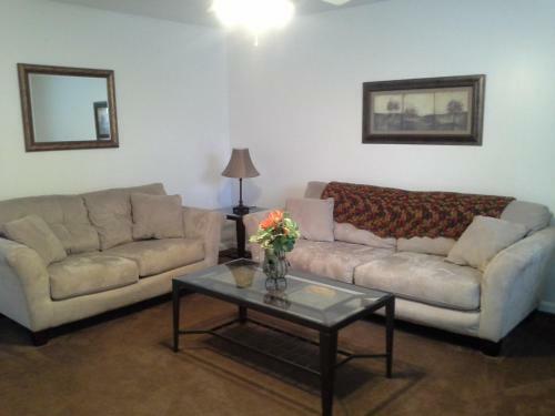 The Corner House B&B & Corporate Housing
