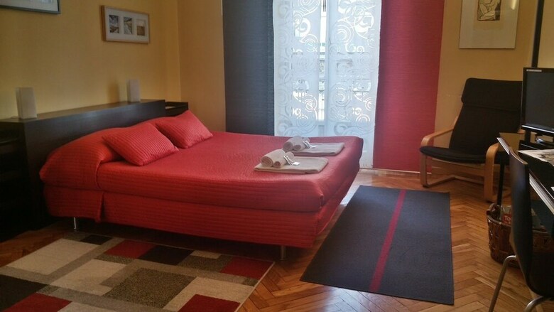 Hostal Alma Clara B&B