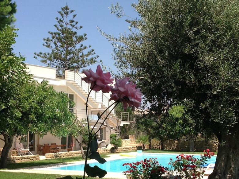 Villa Il Giardino Dei Carrubi