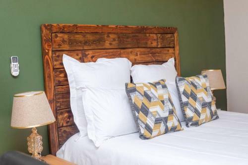 Hostal Birdville Bnb Guesthouse