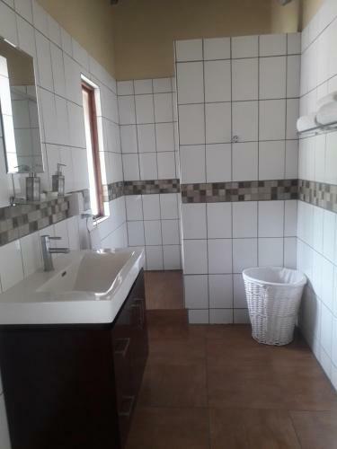 Mochaba Crossing Lodge