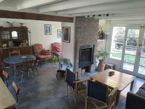 Apartamento Caba�a Con Arroyo