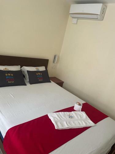 Hostal Jacuzzi Aar�n