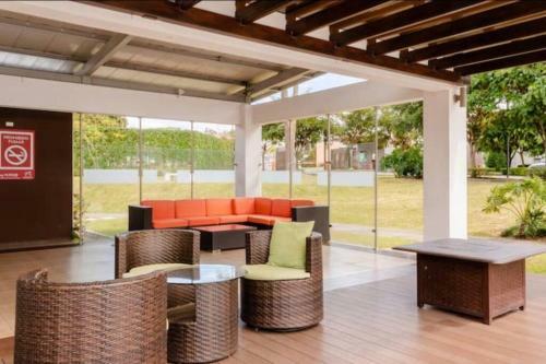 Beautiful Apartament, Near To Airport