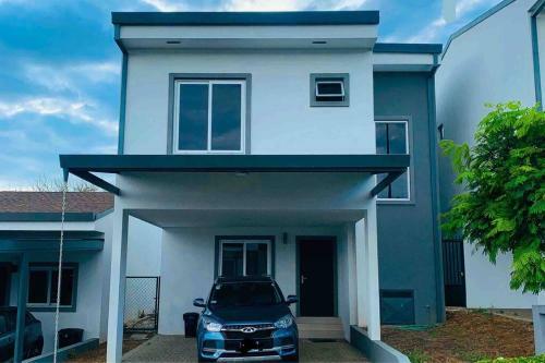 Spacious And Nice House Near Airport