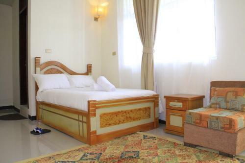 Hostal Avi Guest House
