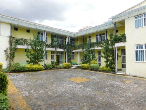 Hostal Avi Guest House