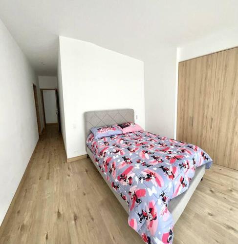 Cristal Home. Apartamento Con Piscina