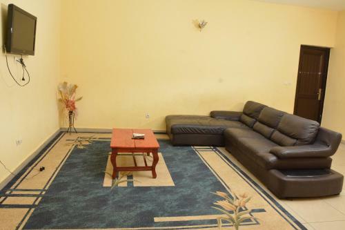 Apartamento Nezafi Specious Appart Logone